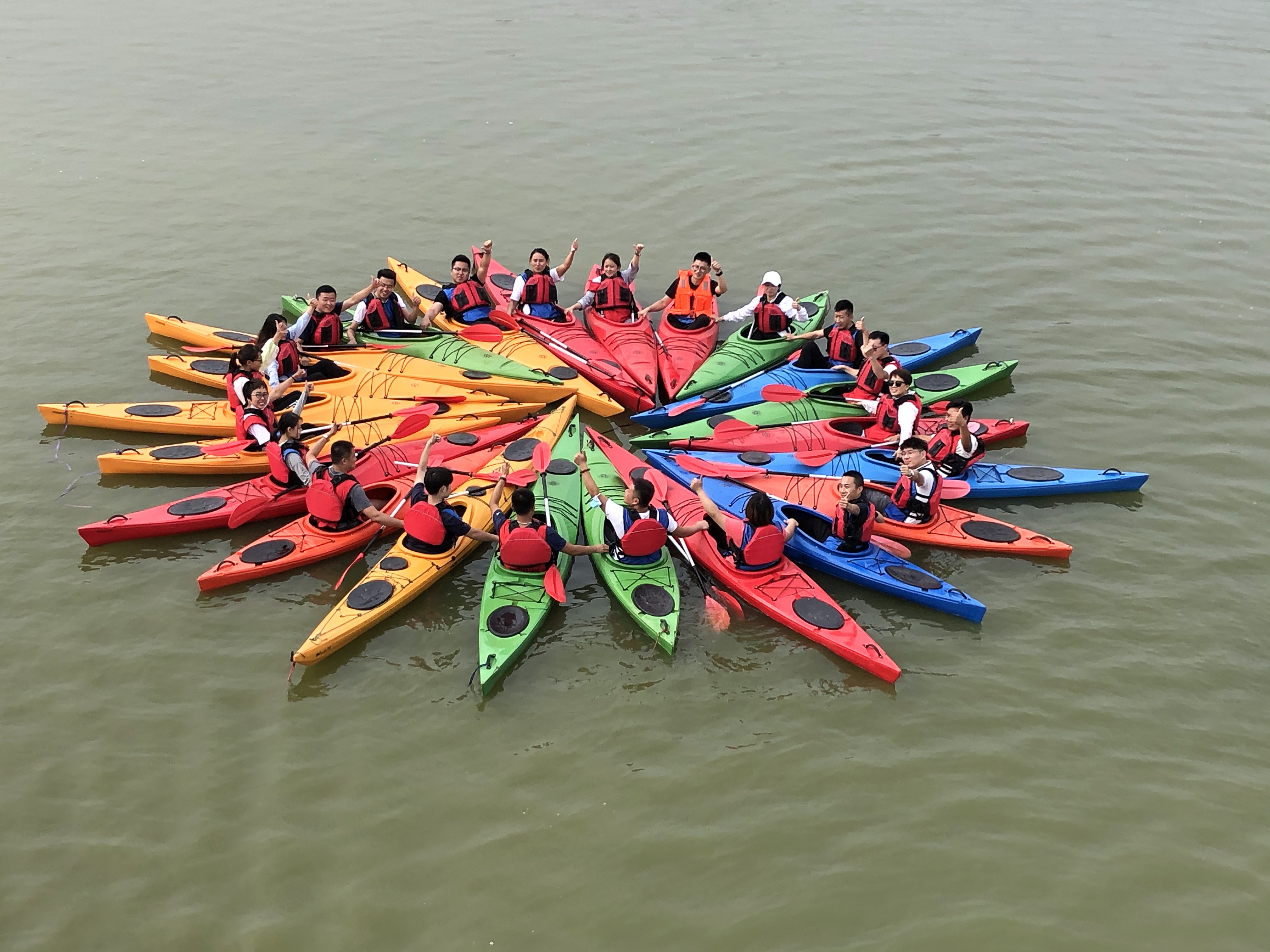 �����Ž�������̨��̤����չ����